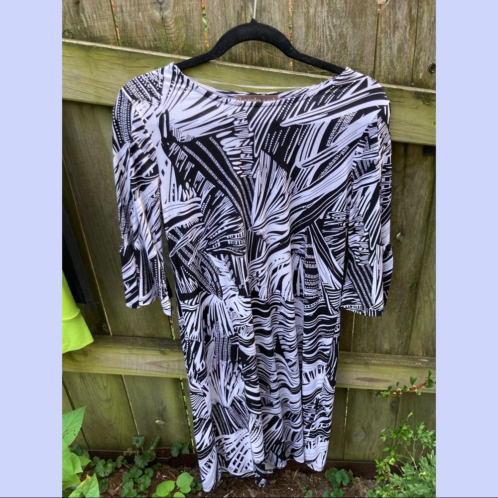 Alexandra + oak Women’s Dress Floral M. NWT